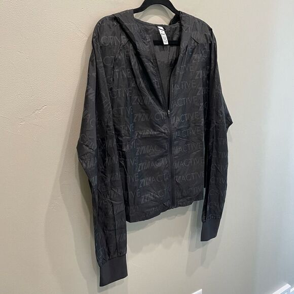 NWT Zyia Active Breeze Jacket in Black - Size: XXL - Picture 5 of 11